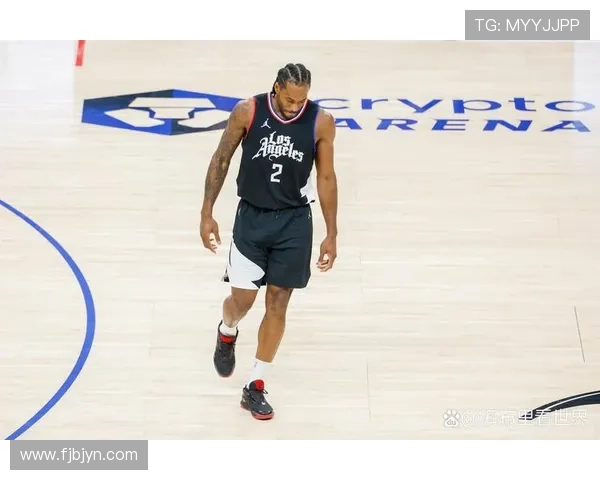 小卡主动要求下场膝盖遭科林斯重击引发关注